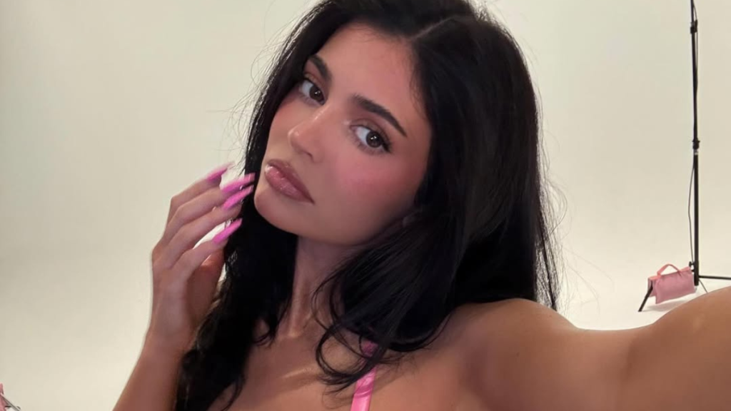 Kylie Jenner in bra top photo