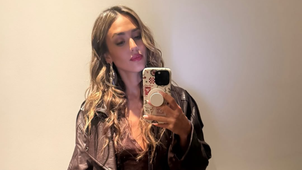 Jessica Alba Is Jealous Her Ex-Husband Is Dating Someone New, Says 'Family Friend'
