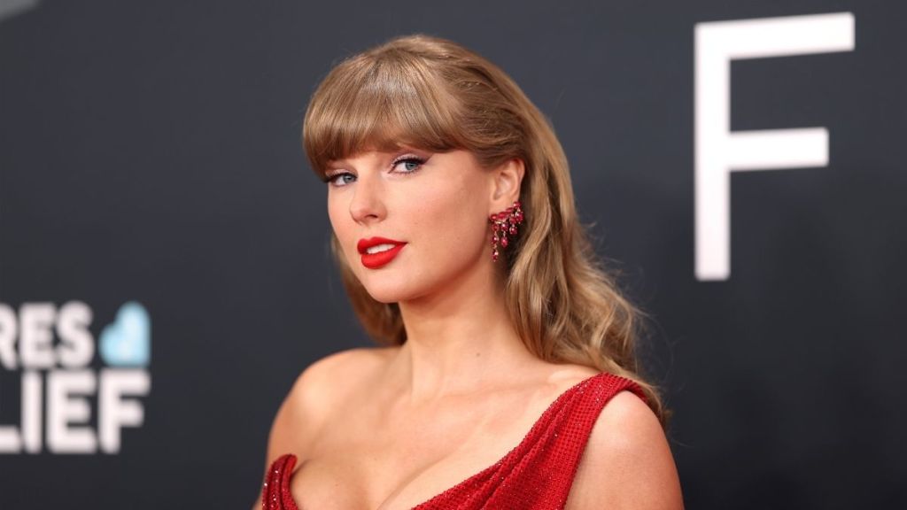 Taylor Swift Might Be Offered $100M to Live Stream Her Wedding, Source Says