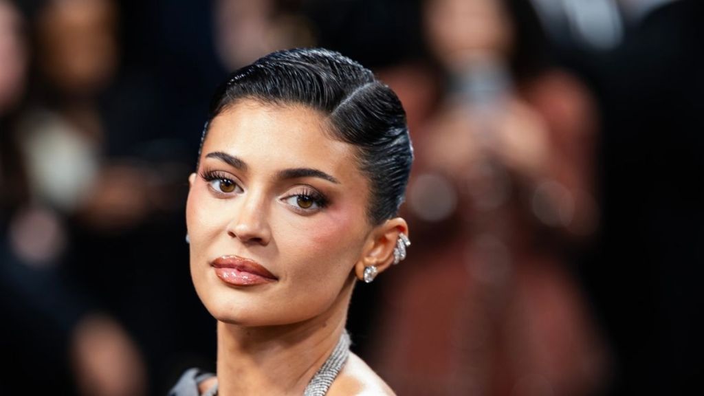 Kylie Jenner Celebrated Birthday in Bold Sheer Lace Style