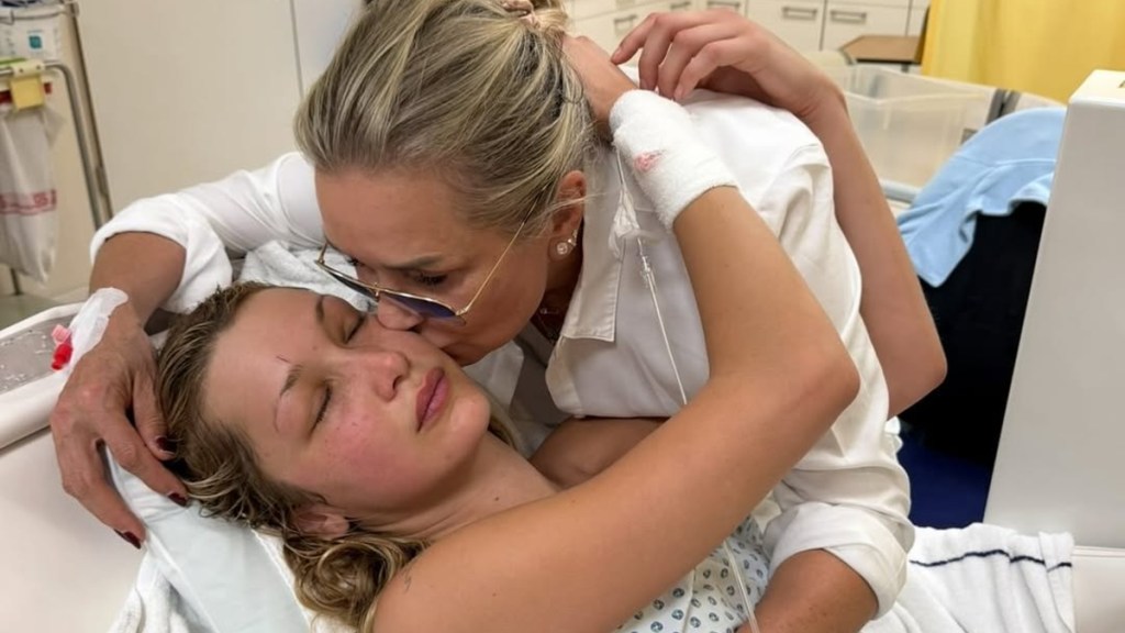 Bella and Yolanda Hadid via Yolanda's Instagram 