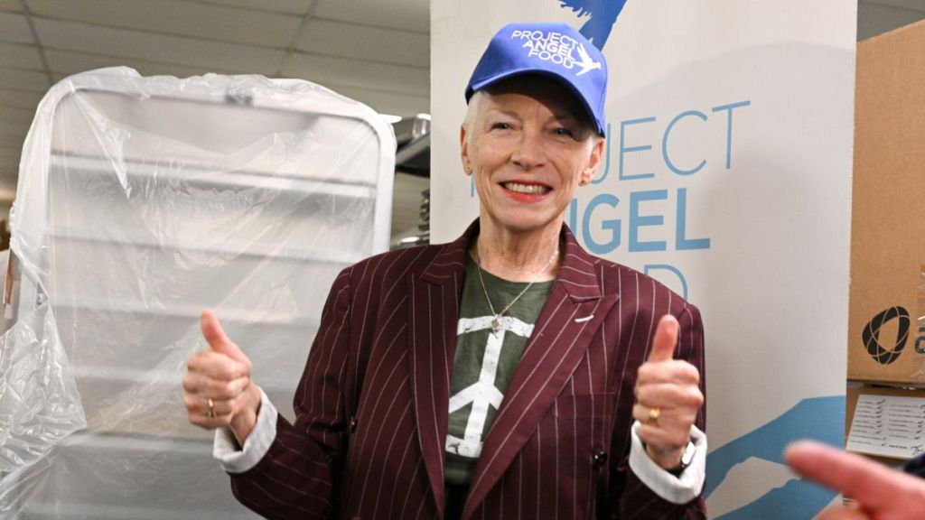 Annie Lennox at Project Angel Food Fire Relief held at Amped Kitchens on January 13, 2024 in Los Angeles, California.