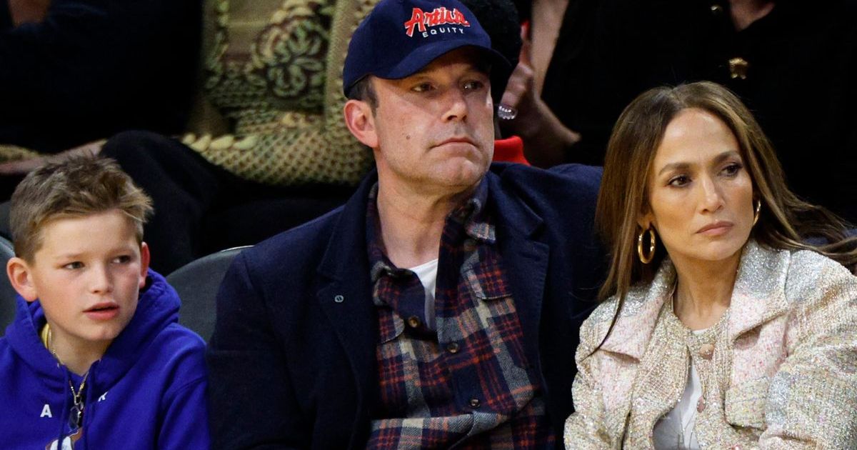 Jennifer Lopez & Ben Affleck Aren't Letting Divorce Affect Their Kids' Relationships, Source Claims