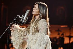 Kelly Clarkson on stage