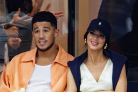 Kendall Jenner and boyfriend Devin Booker watch Carlos Alcaraz of Spain against Casper Ruud of Norway in the final of the men's singles at the USTA Billie Jean King National Tennis Center on September 11, 2022 in New York City