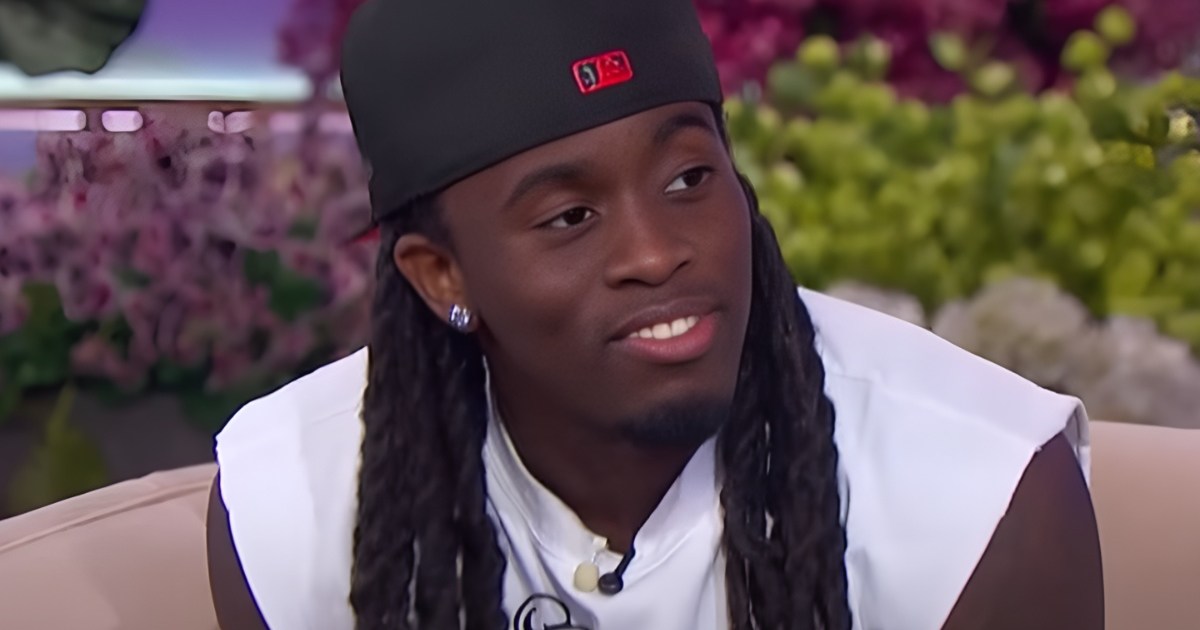 Kai Cenat Calls Out Kevin Hart on Live TV for Being 'Short'