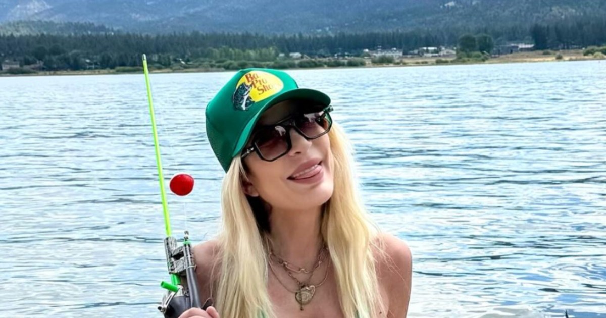 Internet Reacts to Tori Spelling Wearing Green Bikini as She Goes Fishing