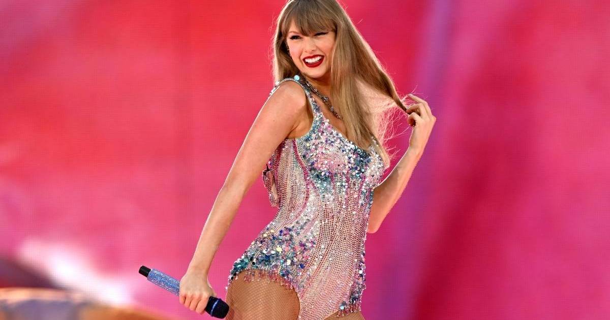 Taylor Swift’s Peers Are Fuming at Her for Using ‘Cheap Trick’ to Boost Album Sales, Says Source