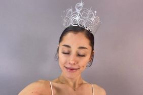 Ariana Grande's Reveals Dramatic Hair Transformation in Photo