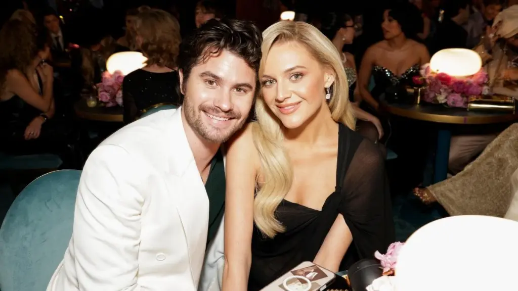 Chase Stokes, Kelsea Ballerini