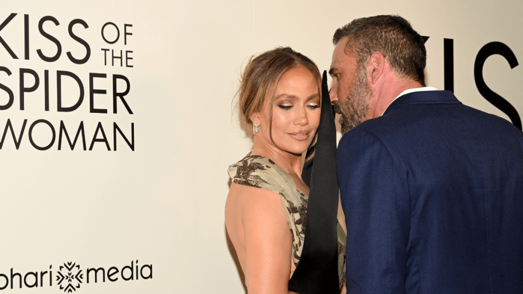 Jennifer Lopez’s New Red Carpet Photos Don’t Feature Ben Affleck Amid Reunion Buzz