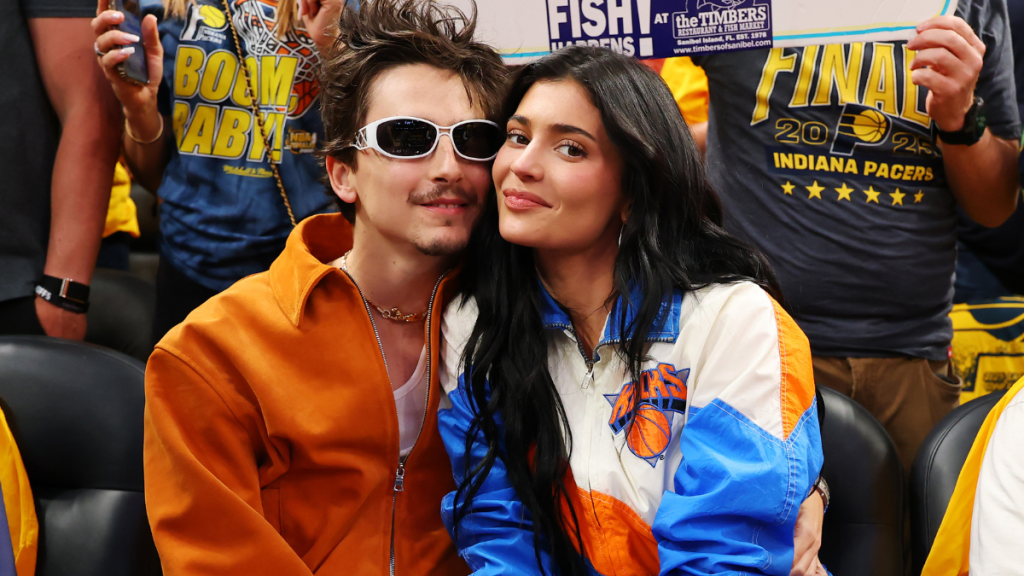 Photo: Kylie Jenner Supports Timothee Chalamet’s Movie Premiere at NYFF After Paris Run
