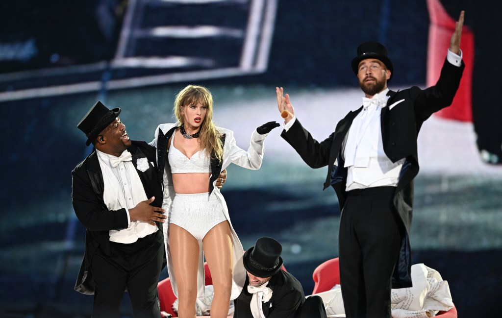 Taylor Swift and Travis Kelce 