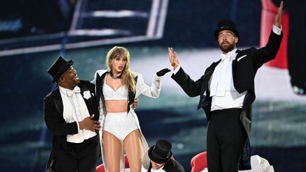 Taylor Swift's 'Friend' Says She & Travis Kelce Have Not Argued Yet