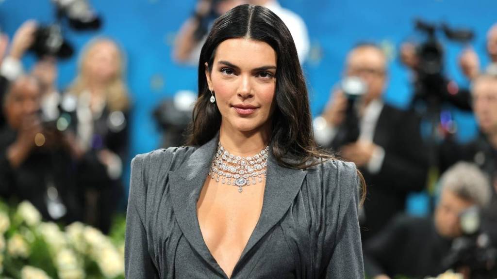 Insiders Claim Kendall Jenner Will Not Become Next Bond Girl Despite Rumors