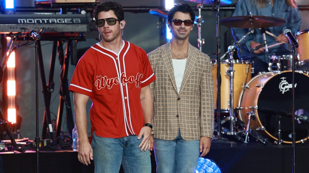 nick jonas joe jonas