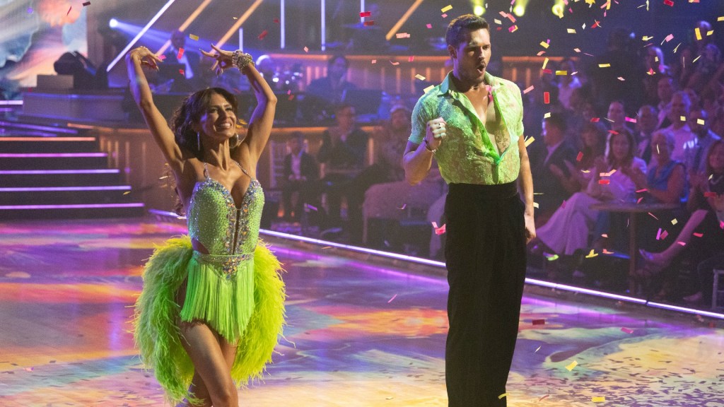 Hilaria Baldwin DWTS