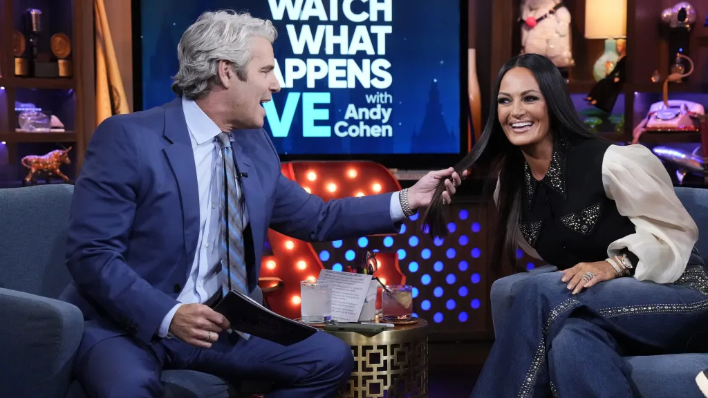 Andy Cohen and Lisa Barlow on WWHL