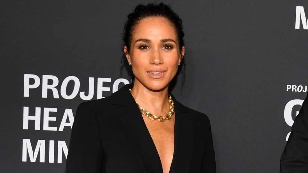 Royals Criticize Meghan Markle for Holding a Blender Wrong, Source Says