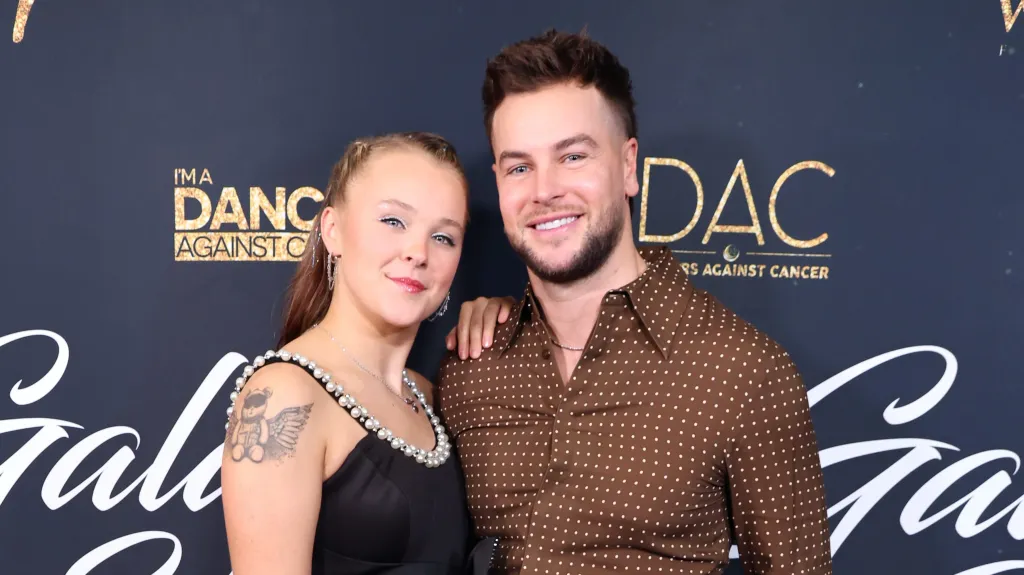 JoJo Siwa and current boyfriend Chris Hughes