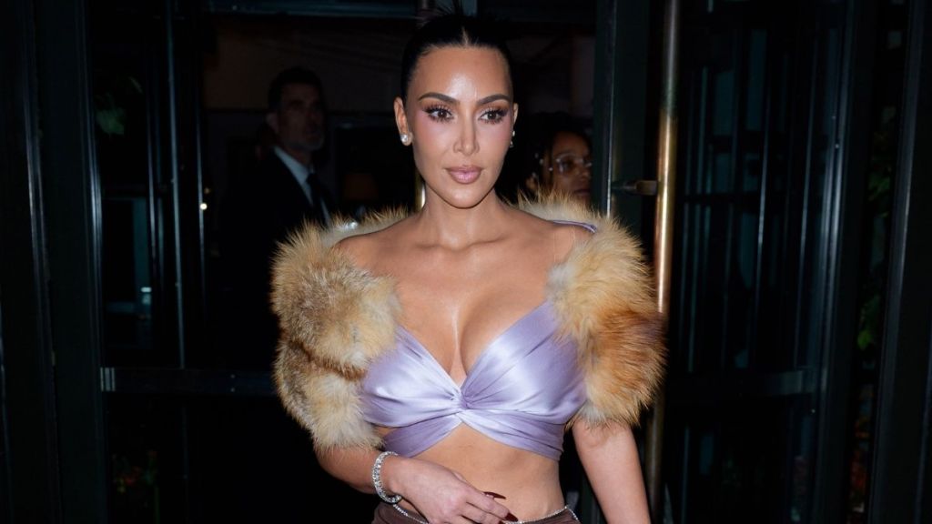 Kim Kardashian Demands ‘Tea’ From NASA After Moon Landing Tweet