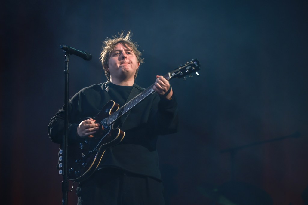 Lewis Capaldi Taylor Travis