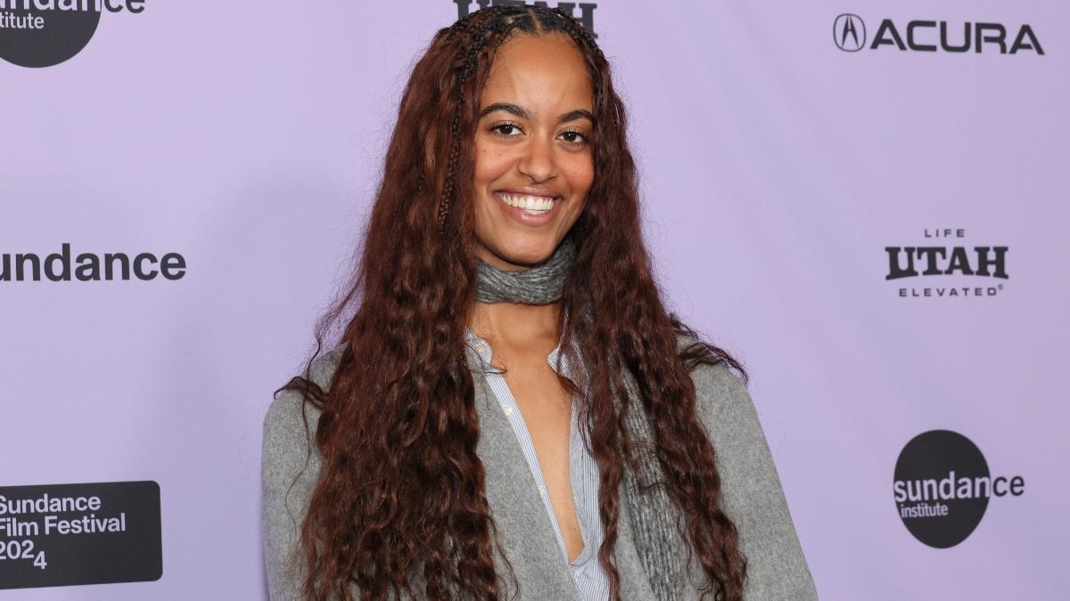 Barack & Michelle Obama's Daughter Malia Raises Concerns Over Her