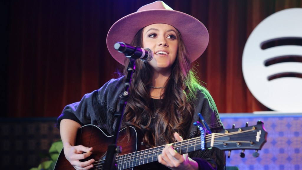Guitarist Maggie Baugh Announces New Single 'The Devil Win' Amid Keith Urban Rumors