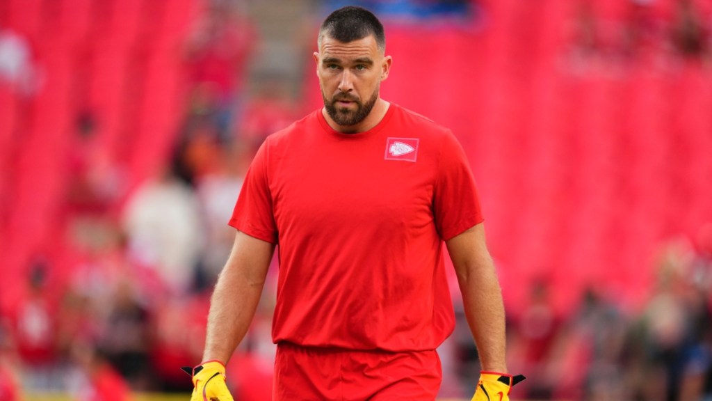 Travis Kelce's Controversial Catch in Lions Match Draws Mixed Reaction