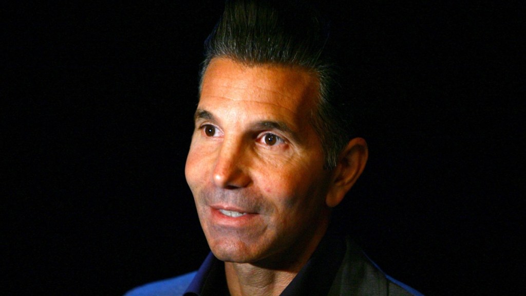Mossimo Giannulli Net Worth 2025: How Much Money Does He Make?