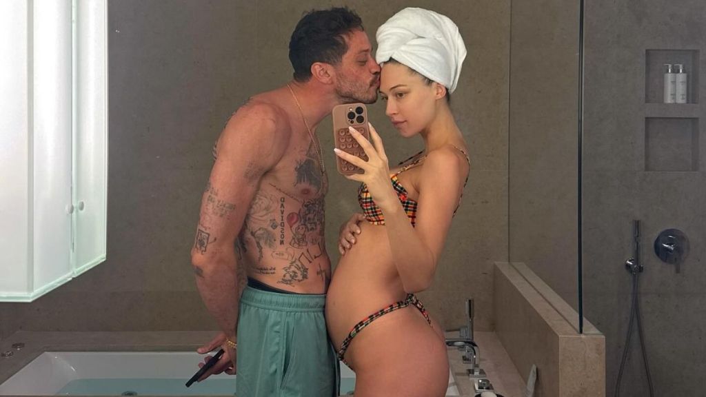 Pete Davidson & Girlfriend Elsie Hewitt