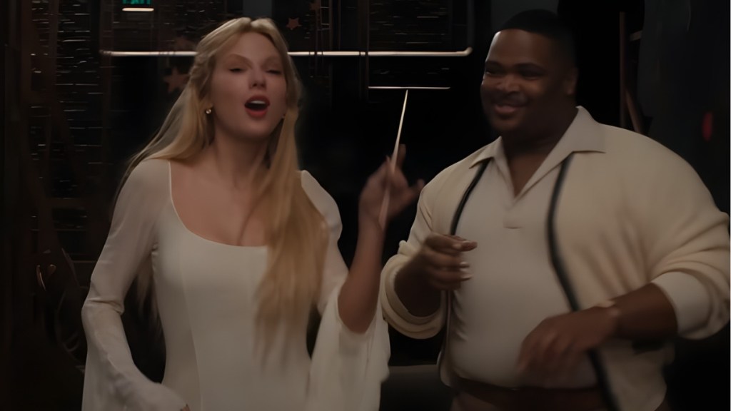 Travis Kelce Praises Fiancée Taylor Swift’s Backup Dancer in Her New MV