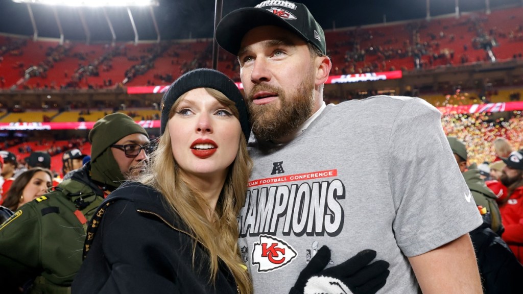Taylor Swift Didn't Want to 'Overshadow' Travis Kelce — Source