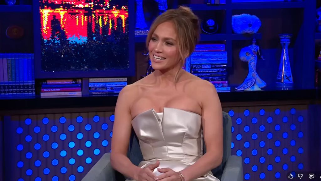 Jennifer Lopez Takes Her Time to Answer About Her Ex's Cheating Rumors