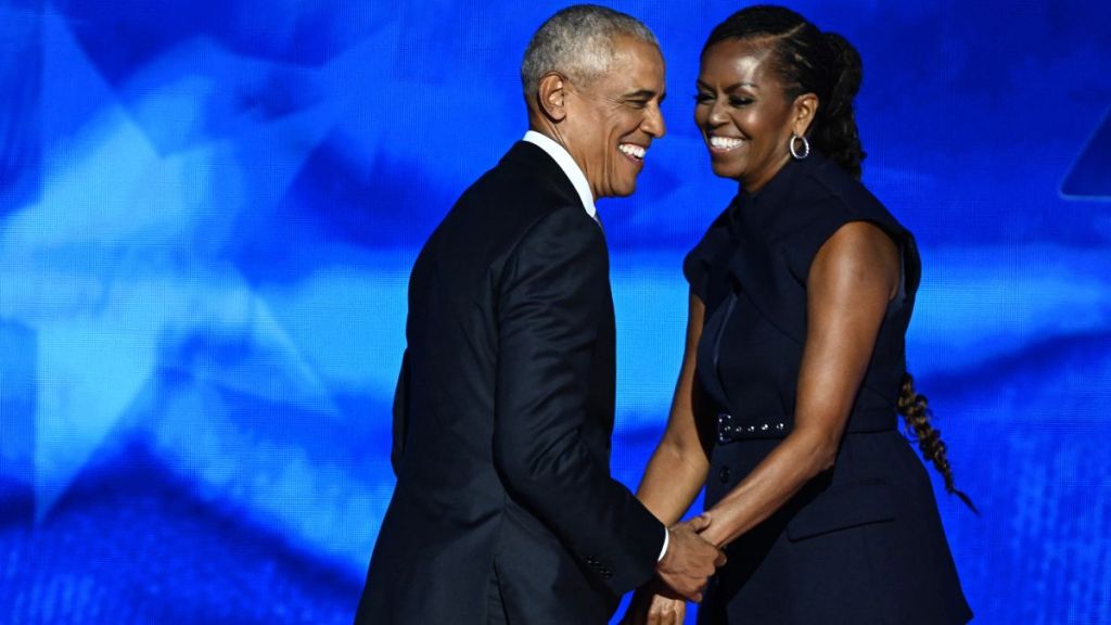 Michelle Obama Might Divorce Barack Obama if He Does This — Source