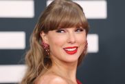 Taylor Swift Gushes About 90s Popstar