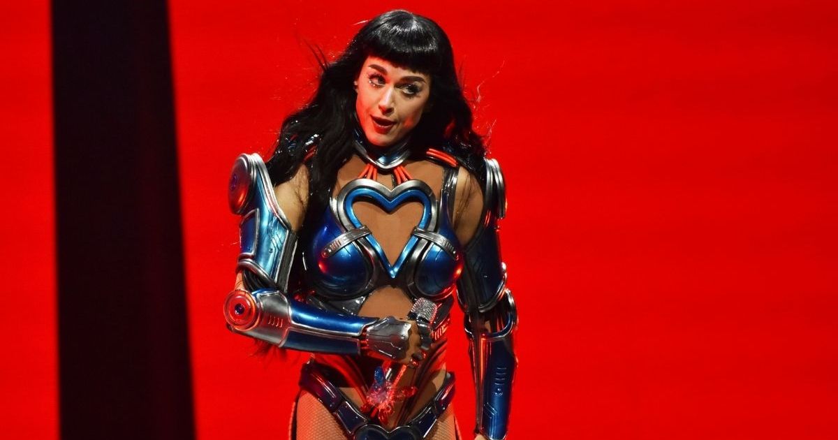 Katy Perry Addresses Justin Trudeau Romance With Cheeky Response To Fan
