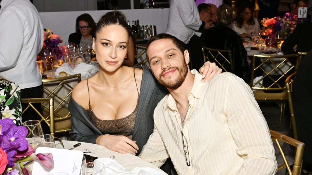 Pete Davidson & Elsie Hewitt Are Doing This After Baby Arrives — Source