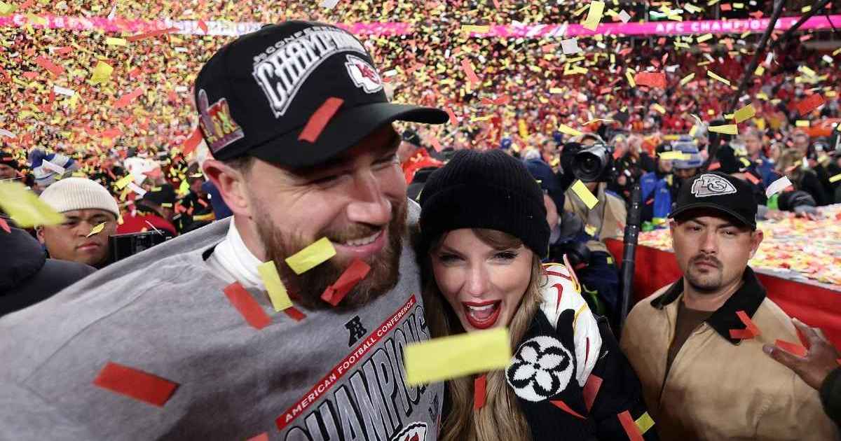 Travis Kelce & Taylor Swift Spotted Partying After Chiefs’ Win