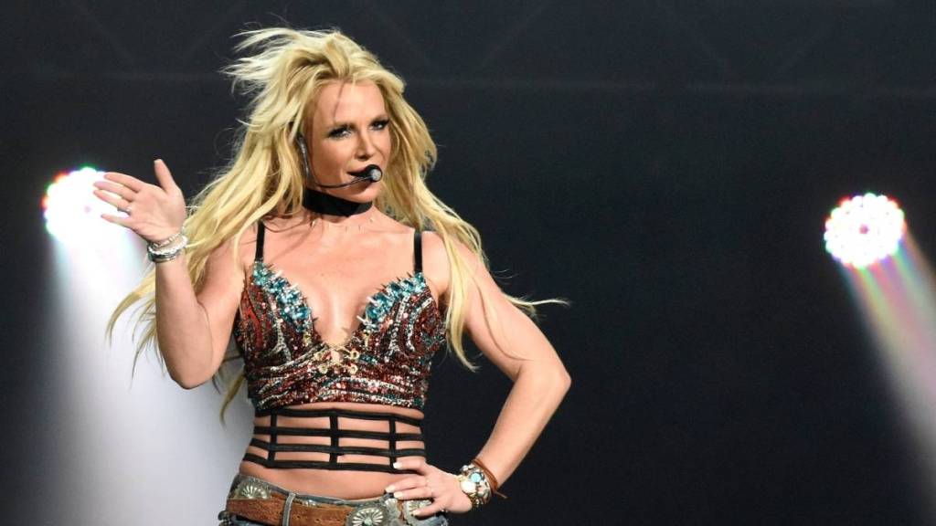 Insiders Worry Britney Spears Is Putting Herself in Danger by Dating