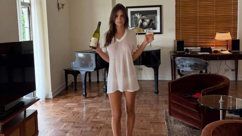 Emily Ratajkowski Turns Heads in Sheer Tee Look