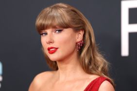 Taylor Swift's Mini Skirt Moment Draws Double-Takes in New York