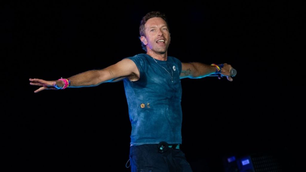 Chris Martin & Sophie Turner Reportedly Went on a Date