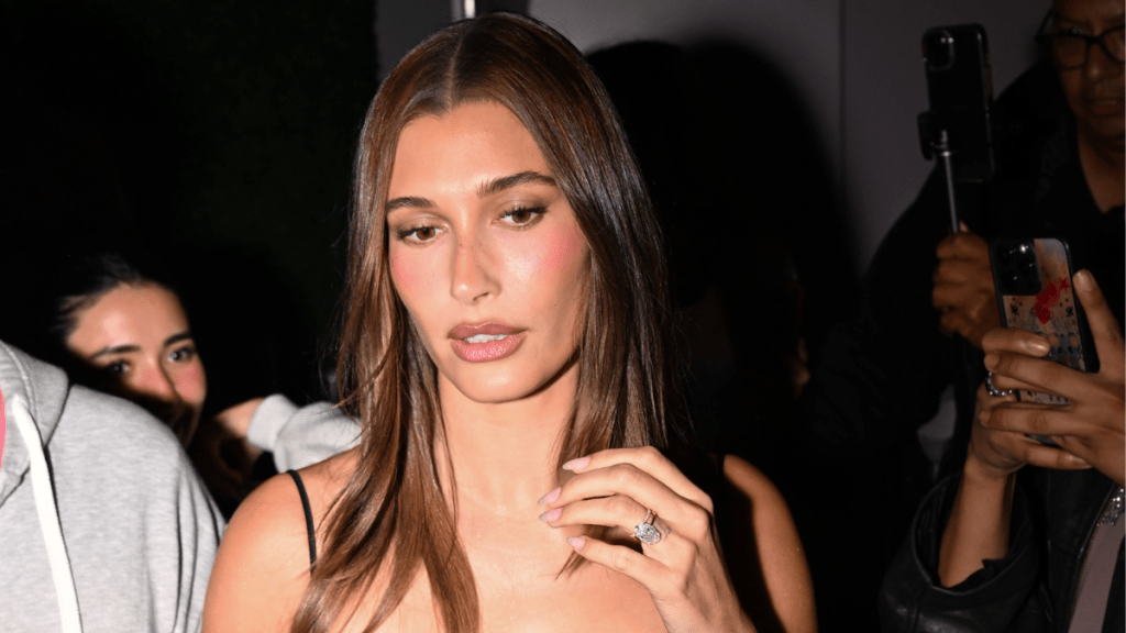 Hailey Bieber