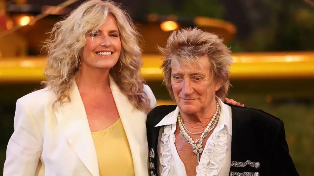 Rod Stewart's Wife Admits Giving Her Breast Milk to Granddaughter