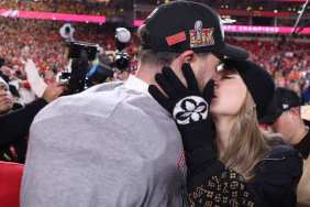 Travis Kelce & Taylor Swift Are Living Simple Life in Kansas City — Source