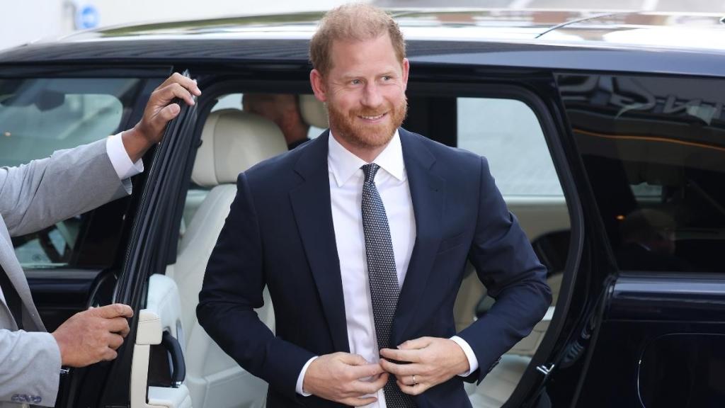 Prince Harry Was 'Fish Out of Water' at Kris Jenner Party — Source