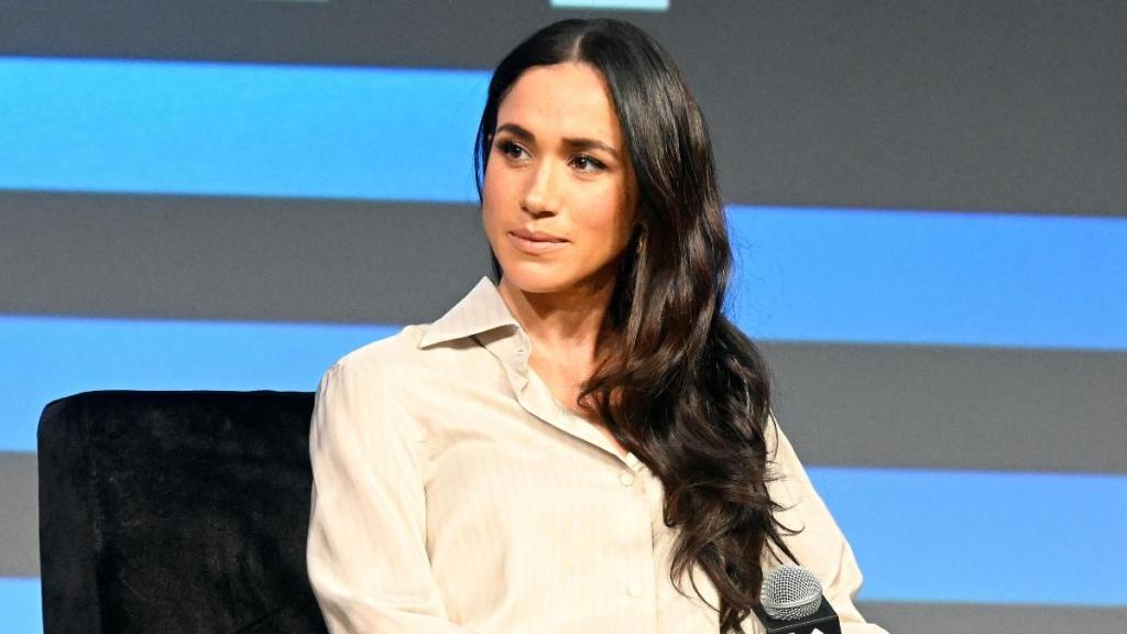Meghan Markle Aims to Fix Awkwardness With This A-Lister — Source