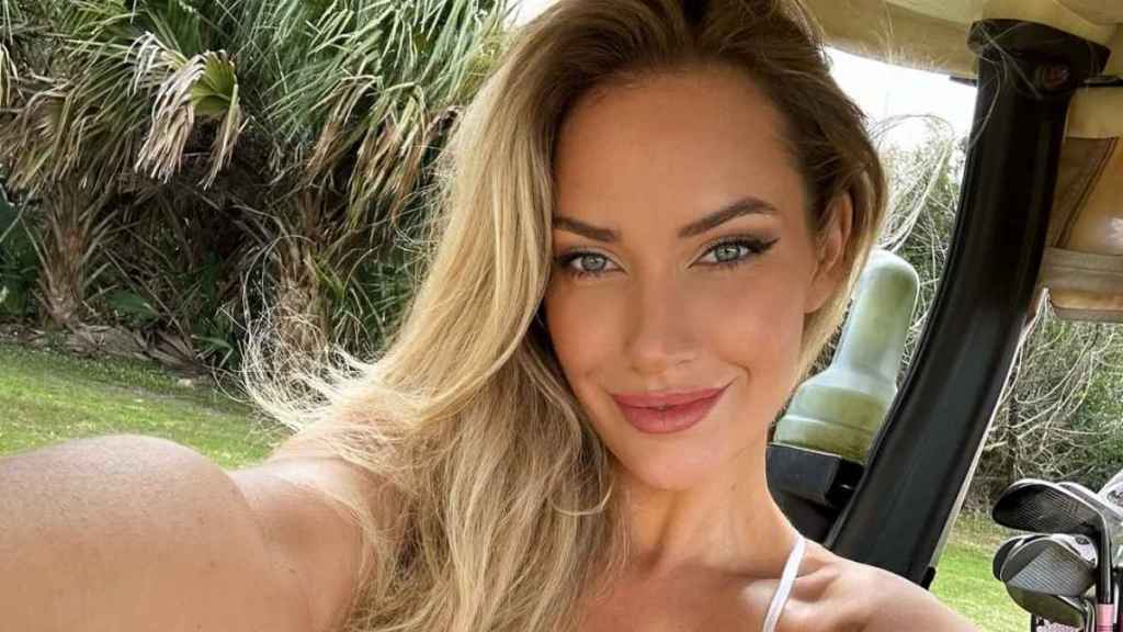 Paige Spiranac Turns Lace Lingerie Photo Into Wall Calendar