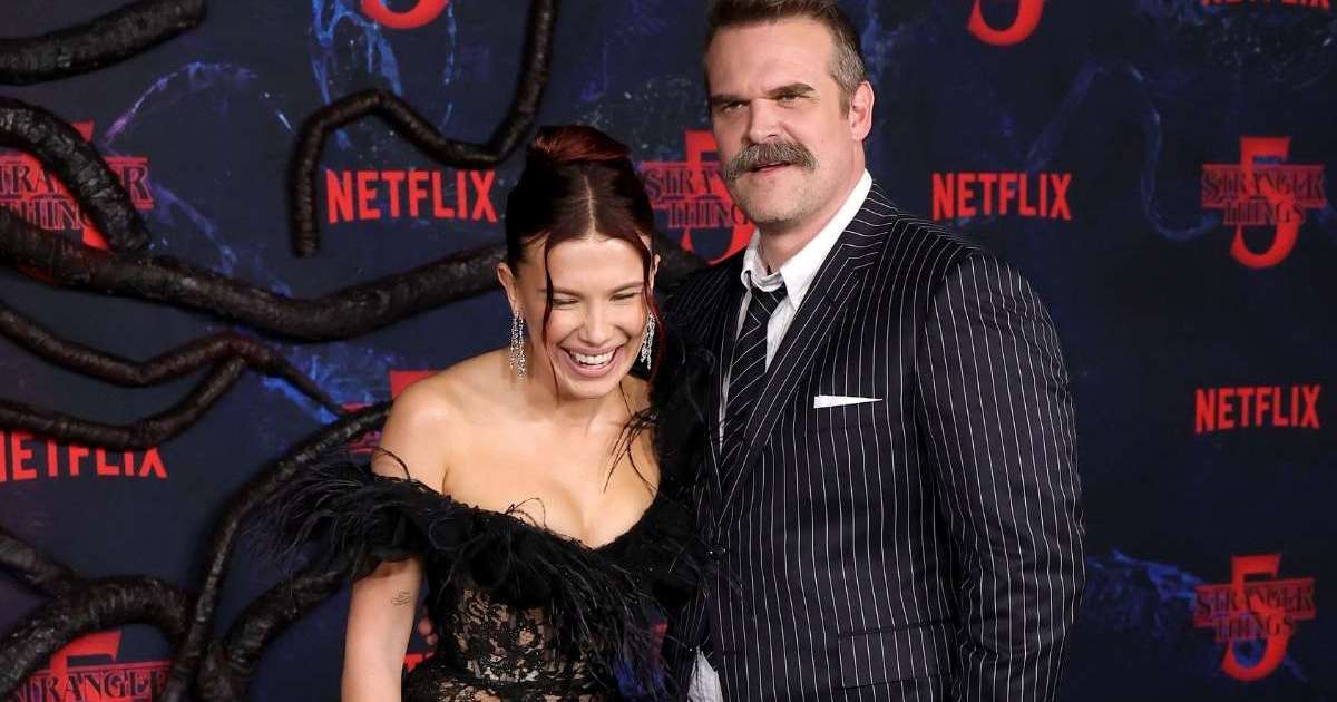 David Harbour Hugs Co-Star Who Allegedly Accused Him of Harassment